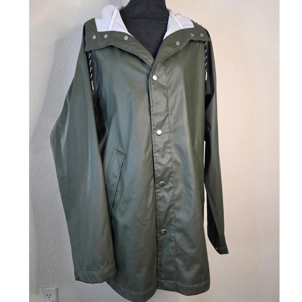 H&M Olive Green Vinyl Hooded Raincoat Waterproof Matte Finish Snap Front Size M
